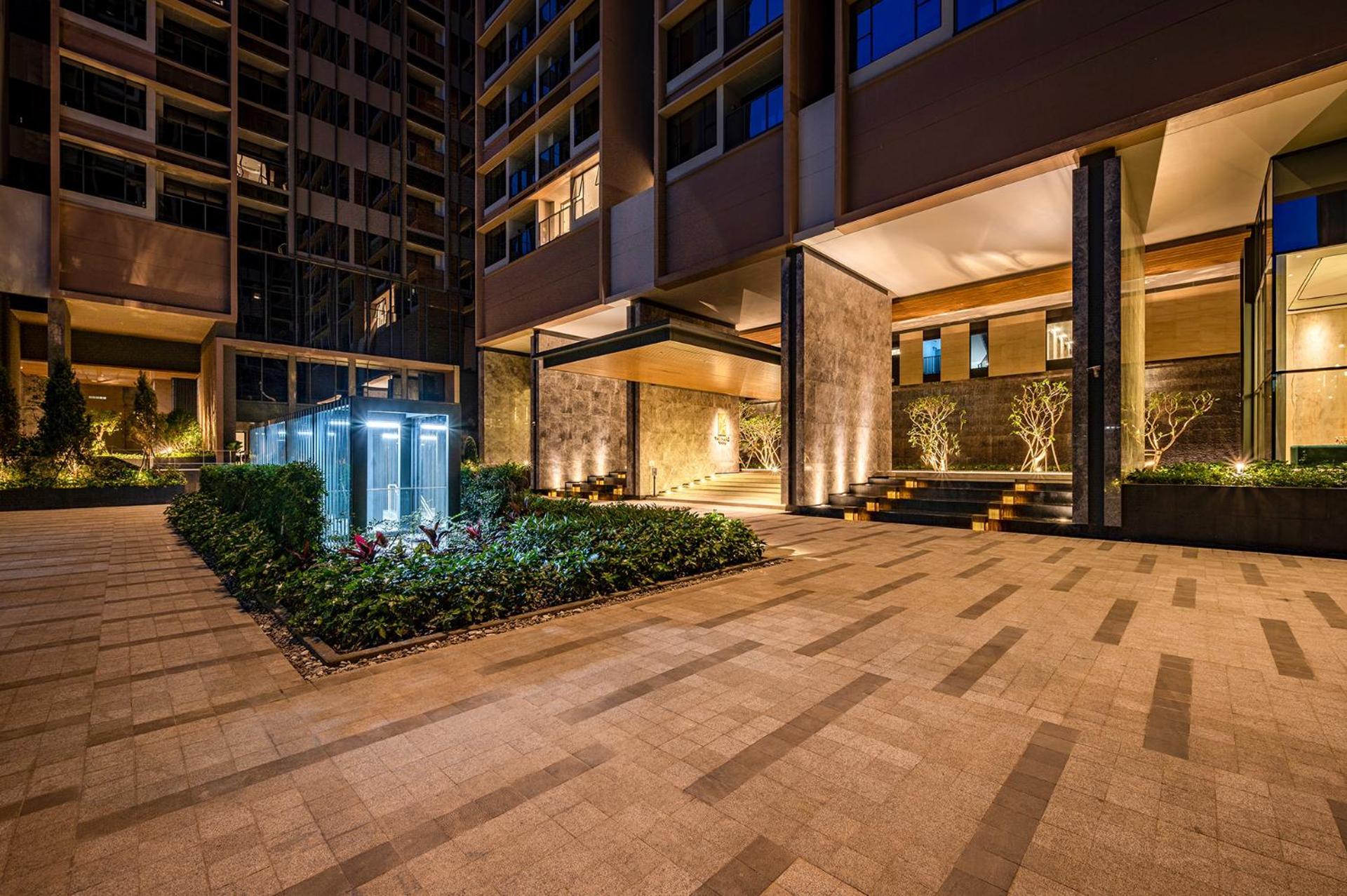 The Marq Three Bedroom- Free Tour Package 29b Nguyen Dinh Chieu St * Ho Chi Minh City