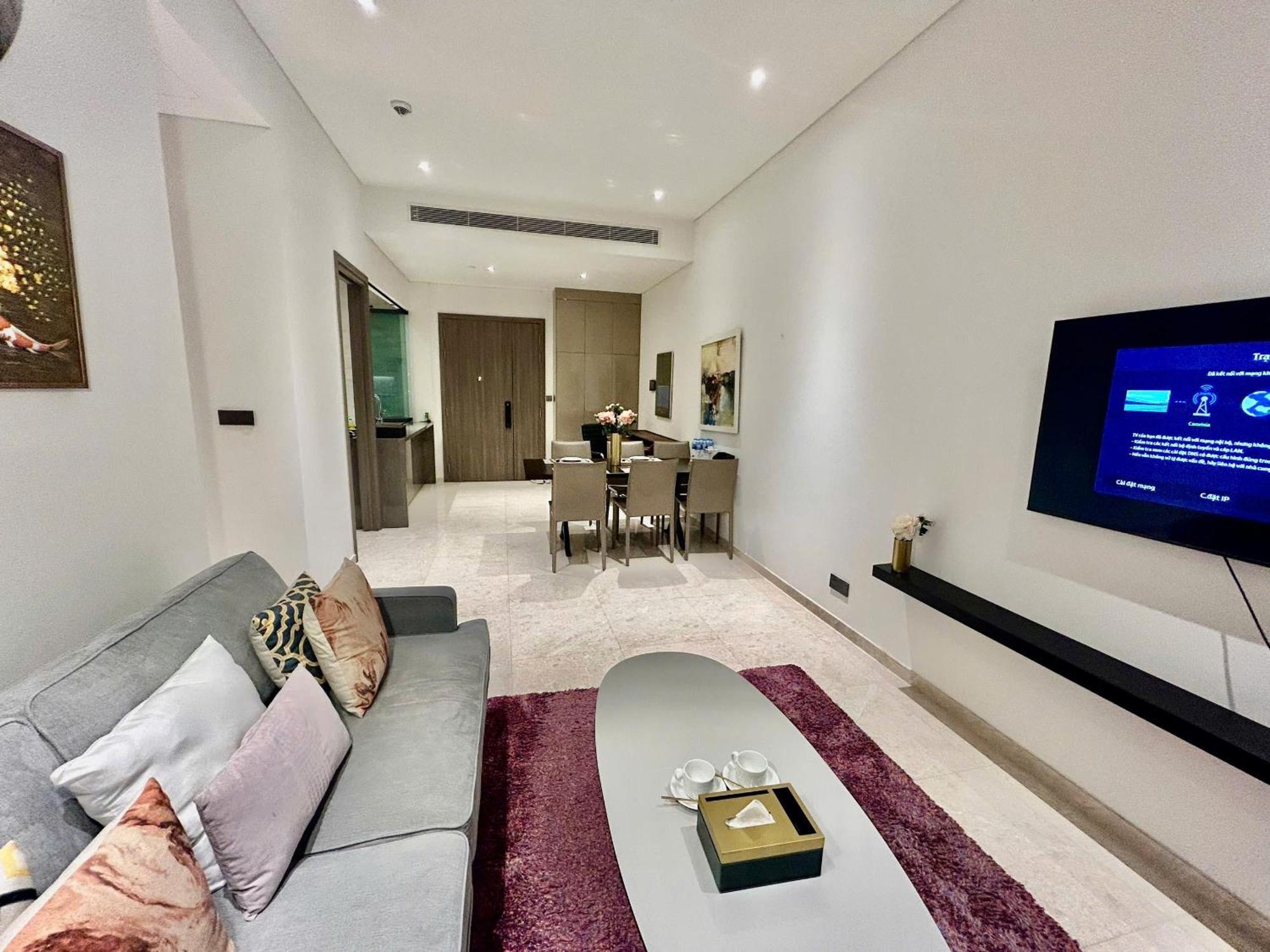 Căn hộ The Marq Three Bedroom- Free Tour Package 29b Nguyen Dinh Chieu St